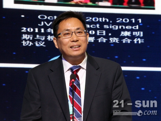 柳工供应商——康明斯中国区发动机市场营销总经理黄海涛讲话