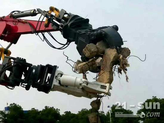 八达重工第二代救援机器人
