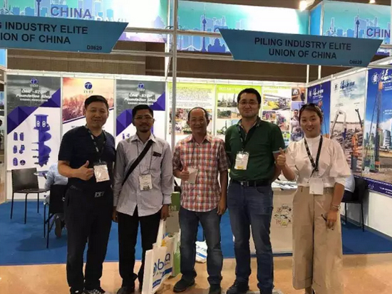 泰信机械参加印度尼西亚雅加达的工程机械展会