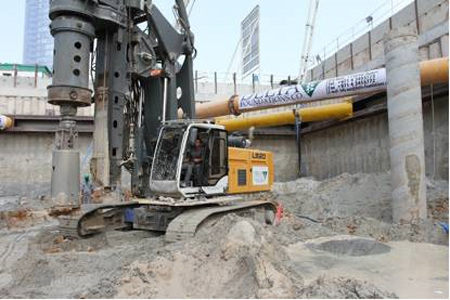 利勃海尔回转钻机参与迪拜文化村酒店基础设施的建设
