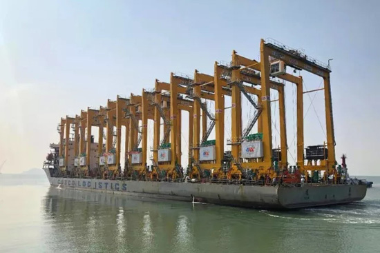 三一海洋重工承接制造的9台轮胎式集装箱门式起重机发往缅甸亚洲世界港