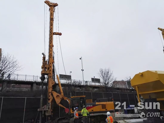 徐工XR180DV旋挖钻机在美国纽约皇后区房建工程施工