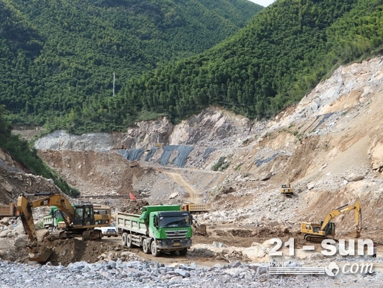 长龙山抽水蓄能电站二期工程施工现场