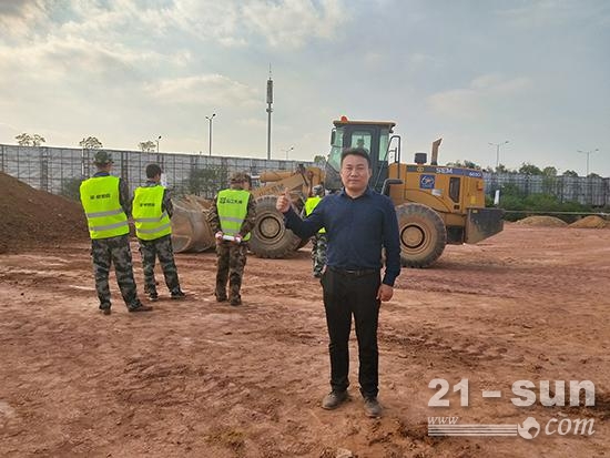 湖南程化工程机械有限公司的销售总监郭彬