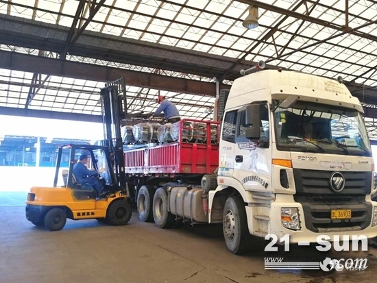 单缸机厂整机发货作业现场