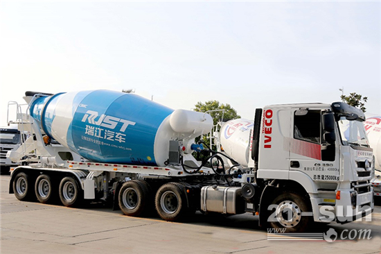 你这个需求找别人吧 上汽红岩搅拌车