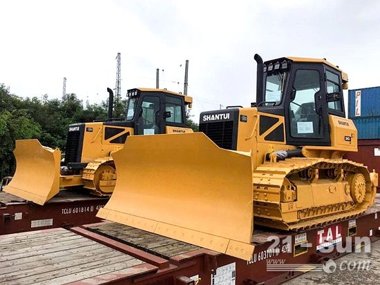 山推DH13C全液压推土机