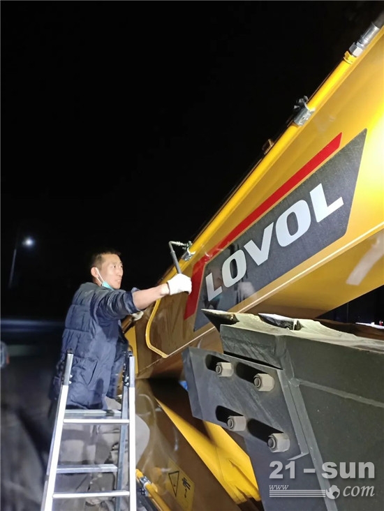 雷沃服务工程师宁磊