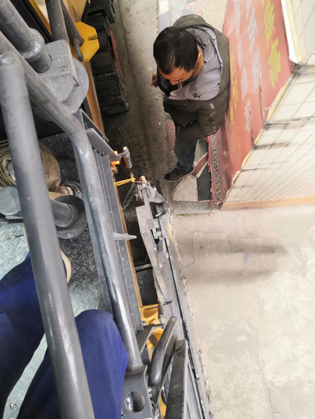 徐工铣刨机
