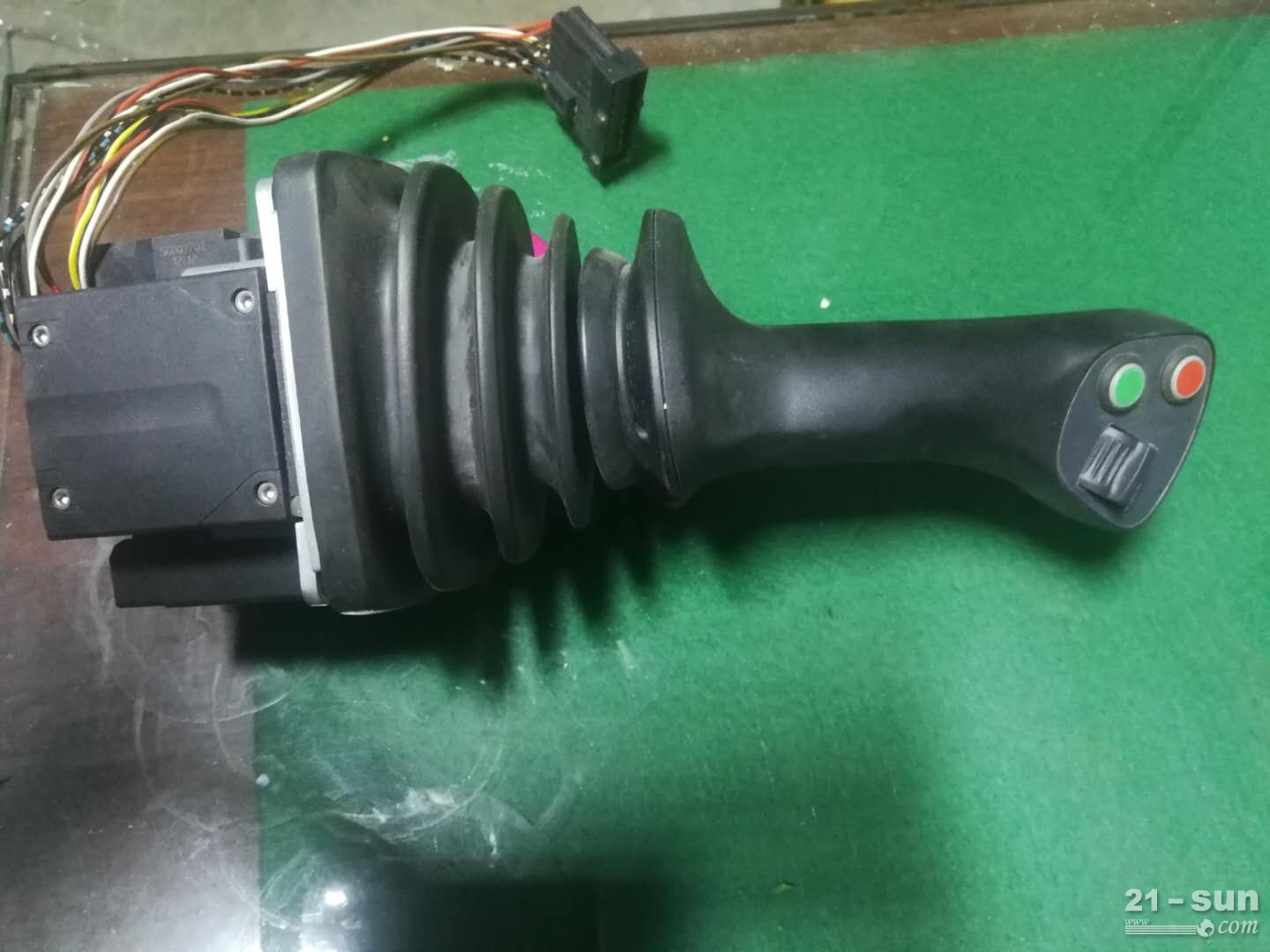全新推土机14X-911-3141 马达