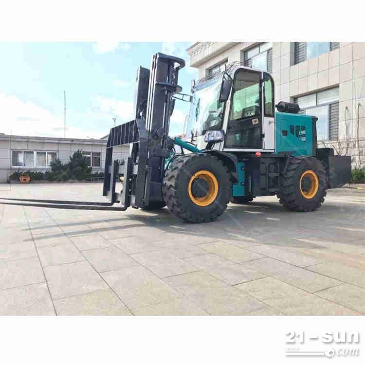 工程越野叉车 小型四驱越野叉车 多功能越野叉车价格