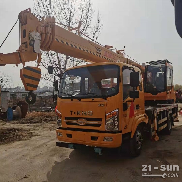 供应唐骏8吨吊车 小型内走绳吊车 8吨唐骏吊车价格