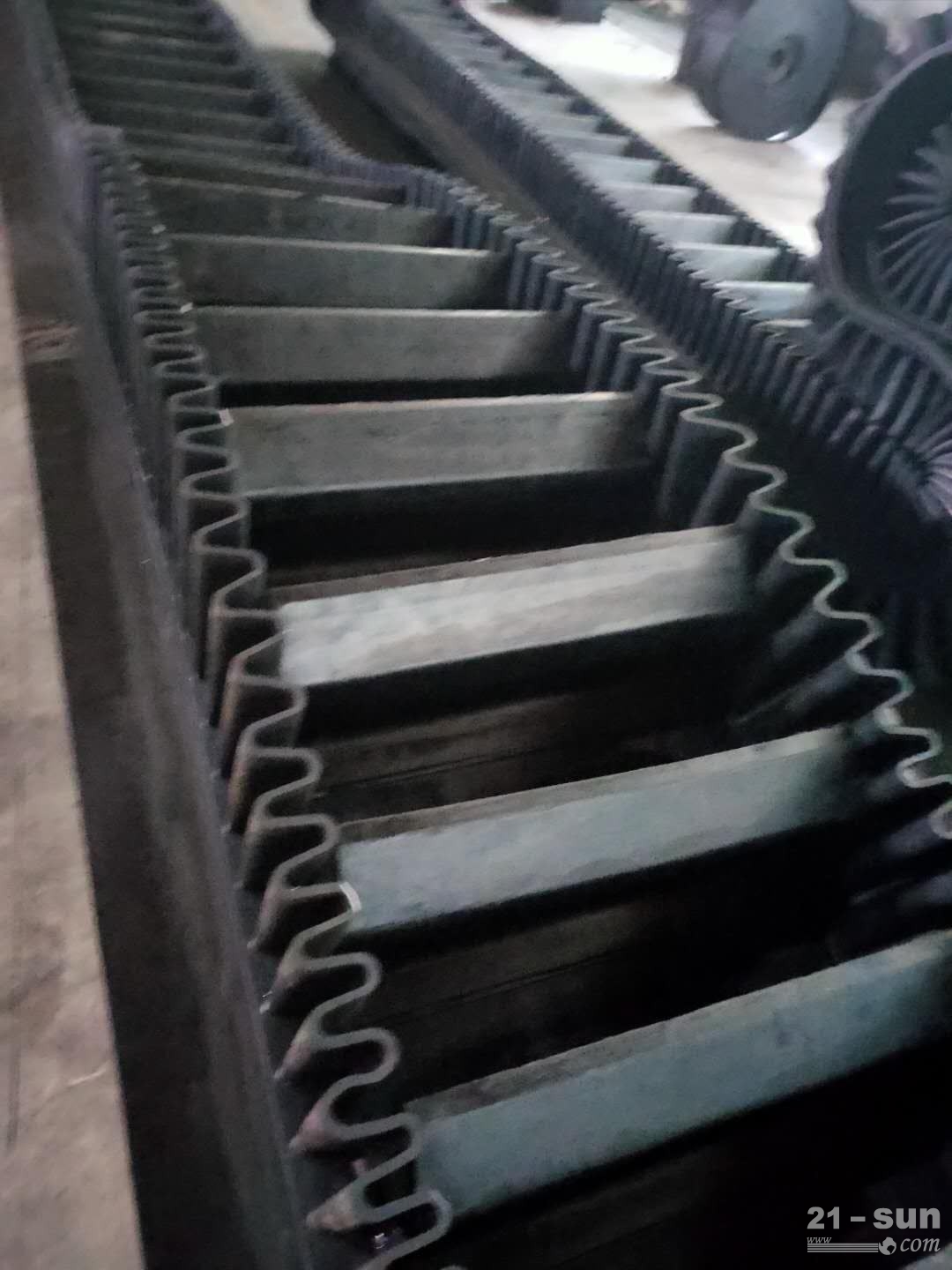 环形大倾角挡边皮带  钢丝绳挡边输送带