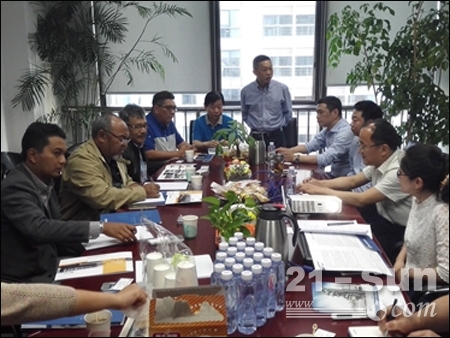 陕建机械与马来西亚考察团进行商务洽谈