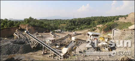 印尼 豪瑞（HOLCIM）300吨/小时安山岩骨料项目