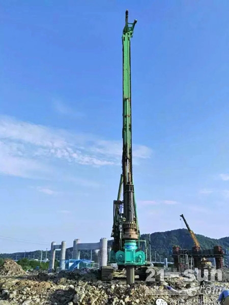 上海金泰全液压扩孔钻机在宁波三门湾大桥试桩成功