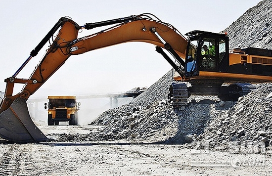 日本小松集团29亿美元收购全球最大采矿装备制造商