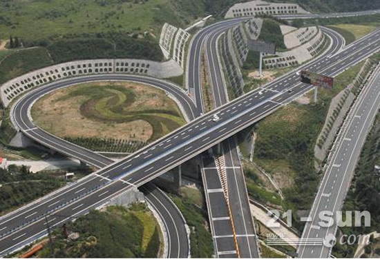 应用OVM.SPT智能张拉系统的武汉城市圈咸宁高速