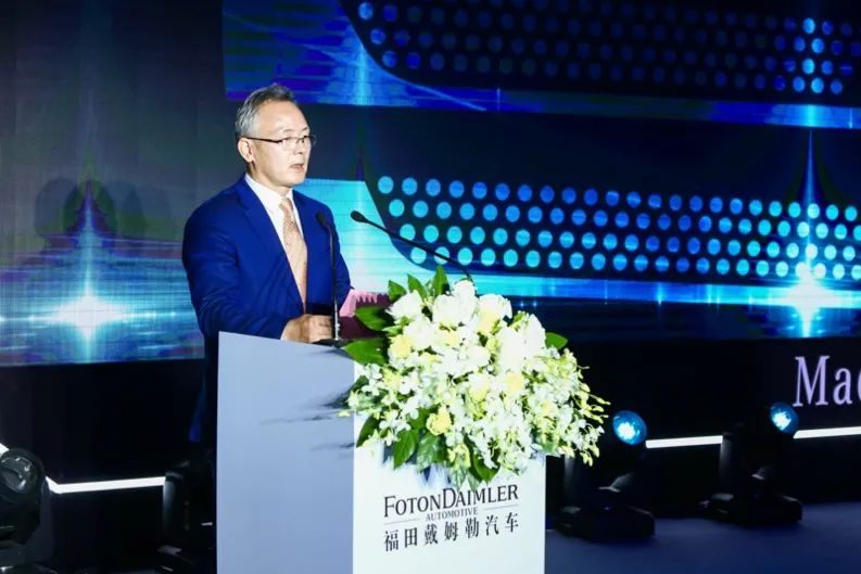 凤凰卫视《龙行天下》探访工程机械之都长沙 CICEE备受各方赞誉