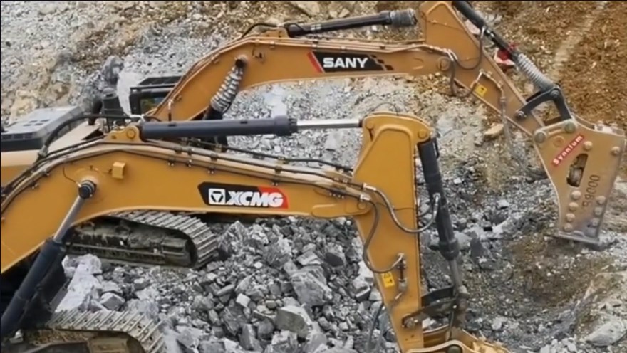【活动】三一550挖掘机和徐工550挖掘机打破碎锤pk
