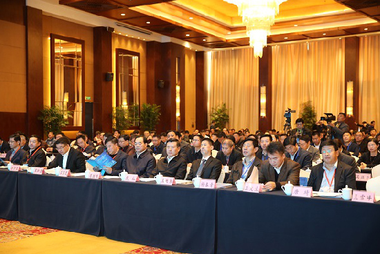 中国城市治理高峰论坛在徐州举办 徐工陆川应邀作主题发言