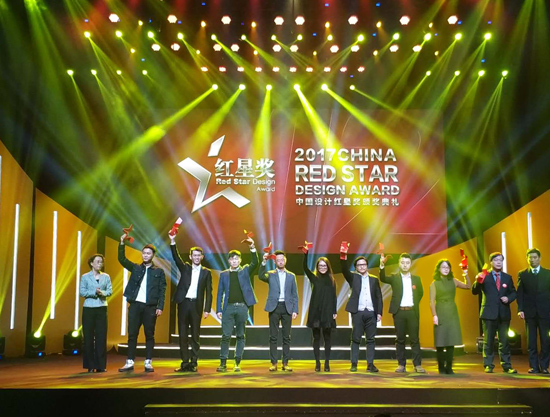 徐工XCA550全地面起重机荣获2017年中国设计红星奖