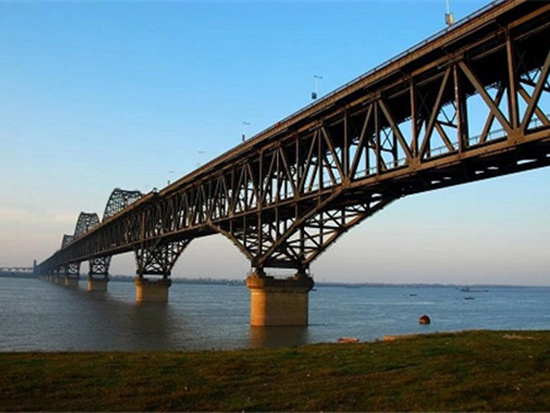 徐工桥梁装备助力九江长江大桥修复升级