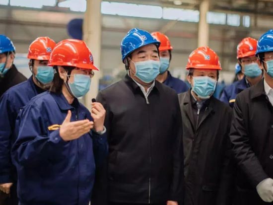 市委书记周铁根等一行到徐工调研疫情防控和企业复工工作