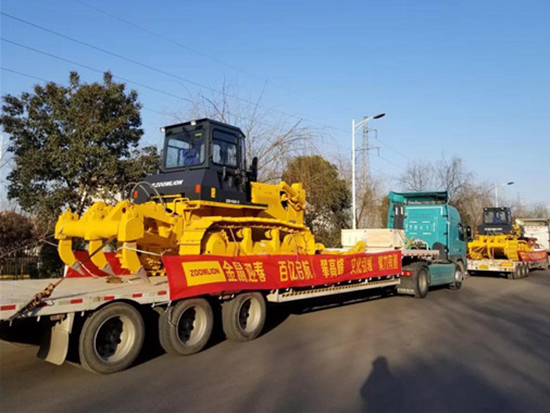 中联重科土方机械首批产品发往东南亚市场