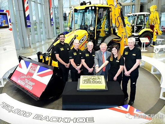 JCB第75万台两头忙下线！
