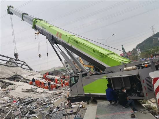 中联起重机奔赴泉州“3·7”房屋坍塌事故现场
