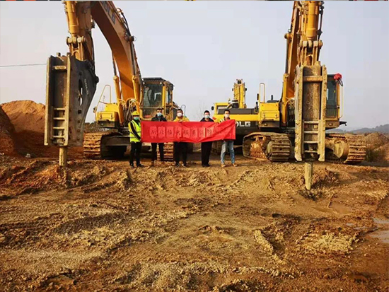 雷神山建设者秦永胜：200小时让我爱上临工