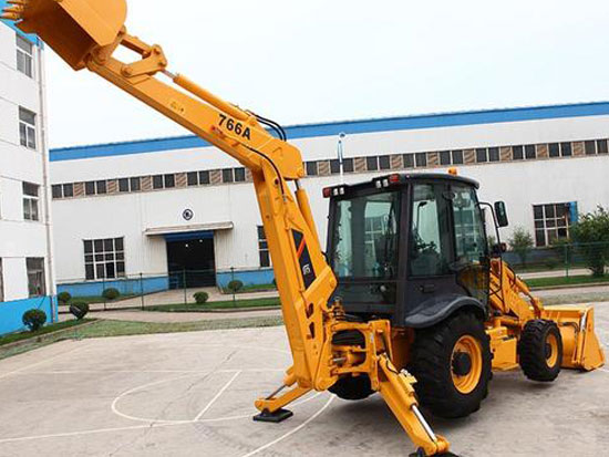 小有所成 柳工766A挖掘装载机