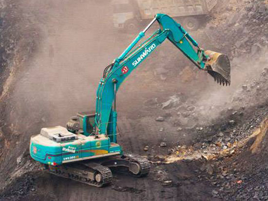 用心赢得客户 山河智能SWE385ES履带挖掘机