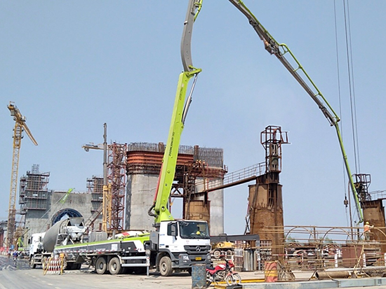 中联重科泵车连续高效作业 助力国家安九铁路长江大桥迈入施工新阶段