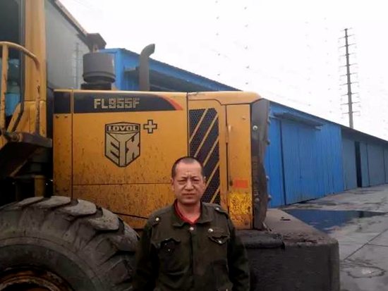 雷沃重工装载机服务新疆，他们为什么都选择雷沃？