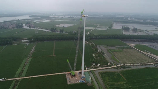 王牌产品丨“追风少年”ZCC9800W安徽再战风电吊装