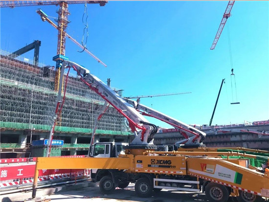 徐工V7泵车助力百年丰台站华丽变身