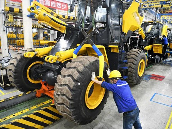 中国品牌日工程机械行业交出 “柳工答卷”