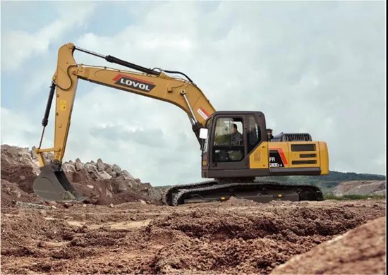 雷沃重工<em>FR210E2</em>-H挖掘机：20吨级中挖主力军