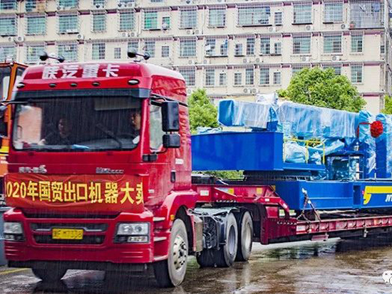 俄罗斯客户爱机心切：恒天九五桩机如期发货