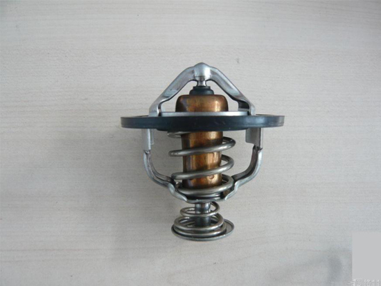 神钢挖掘机<em>节温器</em>安装检查技巧