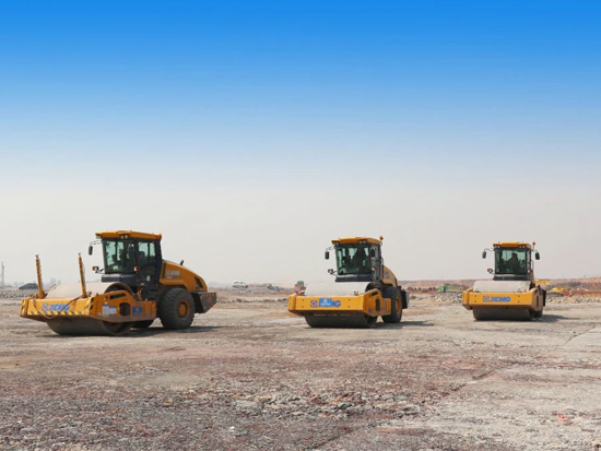 又一国字号！徐工大吨位压路机太不可思议了！