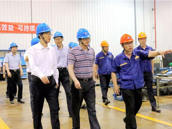 生态环境部调研组一行赴徐工考察再制造试点工作