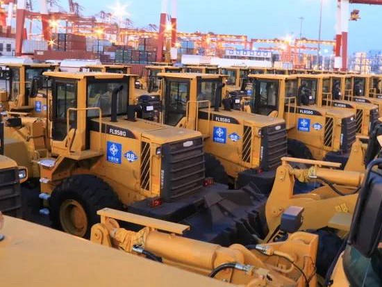 雷沃工程机械与全球客户相约云端