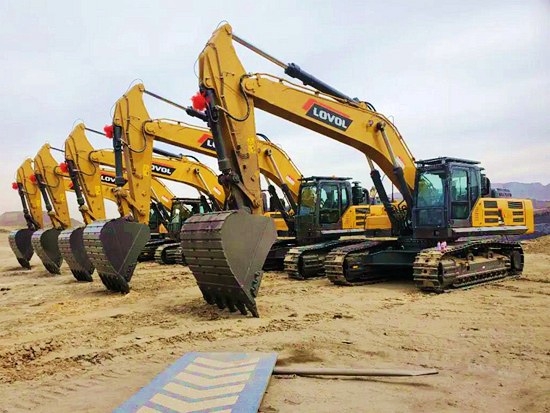 追加大单！雷沃工程机械集团内蒙古战略客户交机