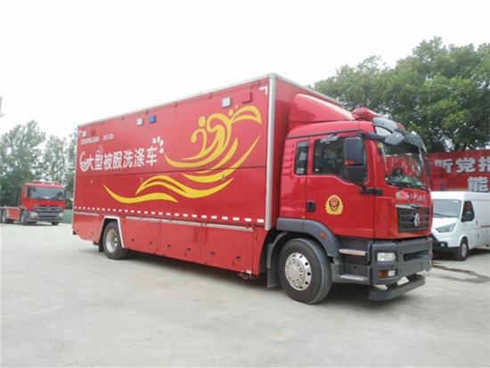 暖心丨中联重科出动被服洗涤车驰援江西抗洪一线 灾区洗衣不再难