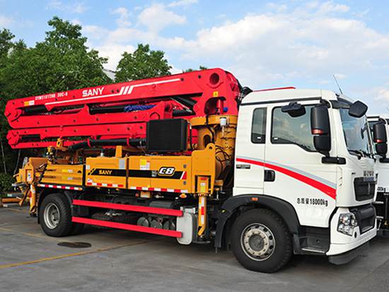 三一SYM5180THBES 30C-8混凝土泵车：安全可靠 施工效率高