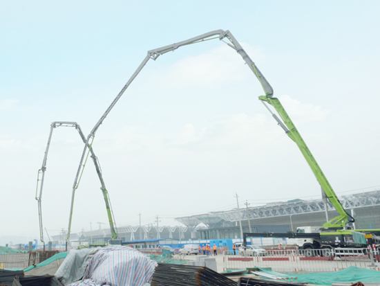 中联重科 em>凌云/em>系列67米泵车助力国家会展中心建设