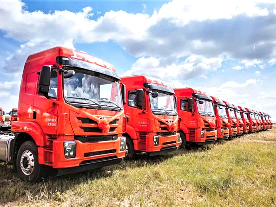 连续8个月保持同比正增长，看上汽红岩牵引车的“破圈”之道！
